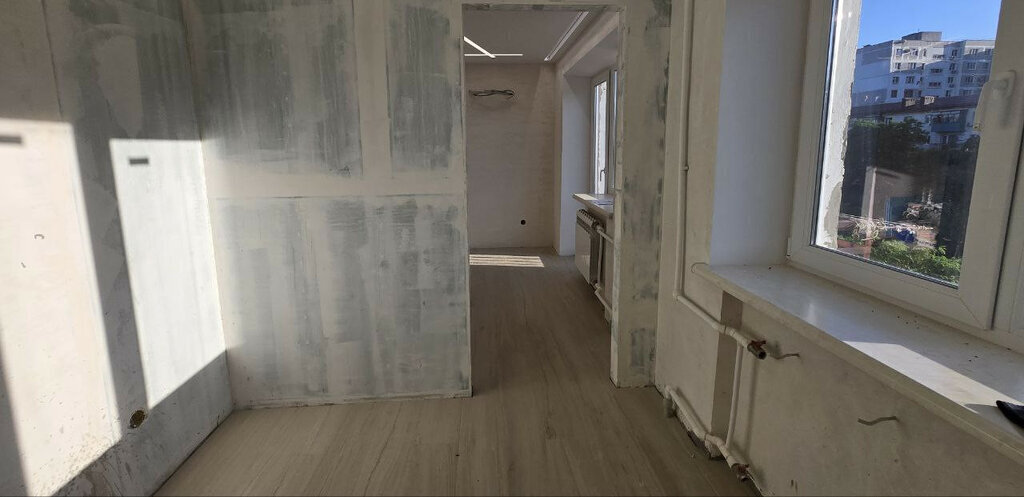 квартира г Новороссийск наб Имени Адмирала Серебрякова 39 фото 2