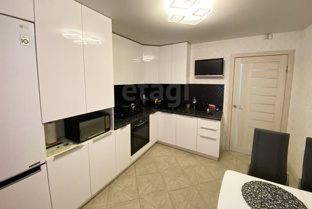 квартира г Рыбинск пр-кт Революции 28а фото