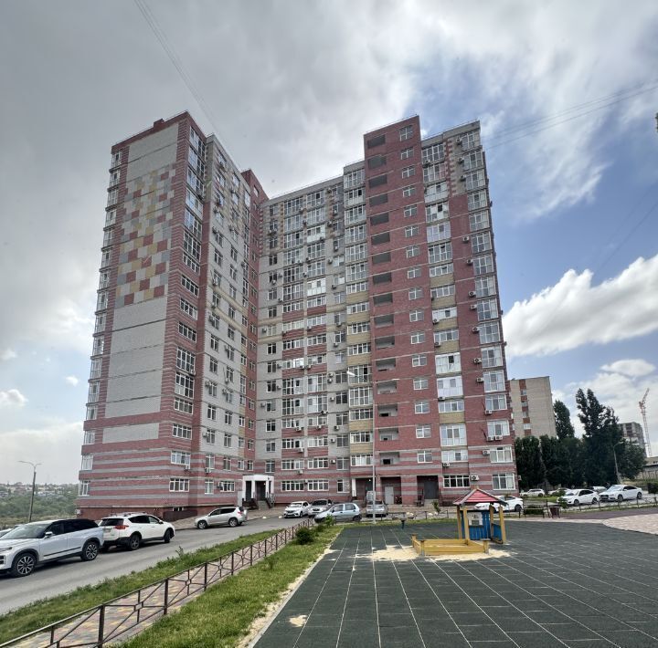 квартира г Волгоград мкр Ангарский р-н Дзержинский ул Бурейская 2б фото 1
