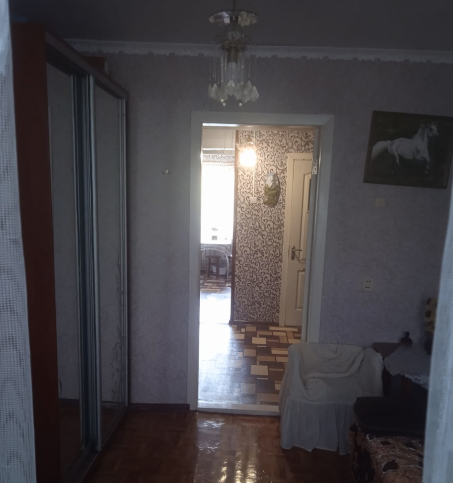 квартира г Евпатория пгт Мирный ул Сырникова 18 фото 6