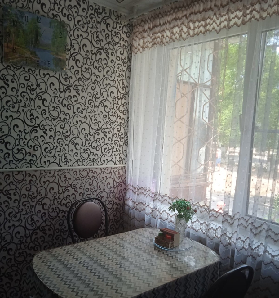квартира г Евпатория пгт Мирный ул Сырникова 18 фото 15