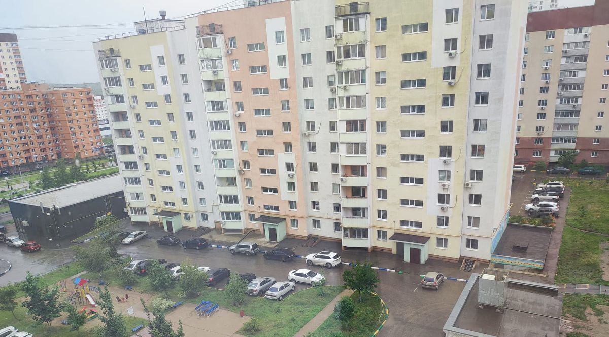 квартира г Саратов р-н Кировский ул им Оржевского В.И. 6 фото 5