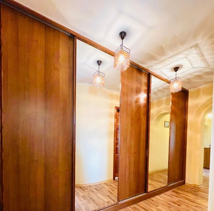 квартира г Саратов р-н Волжский ул им Мичурина И.В. 111 фото 19