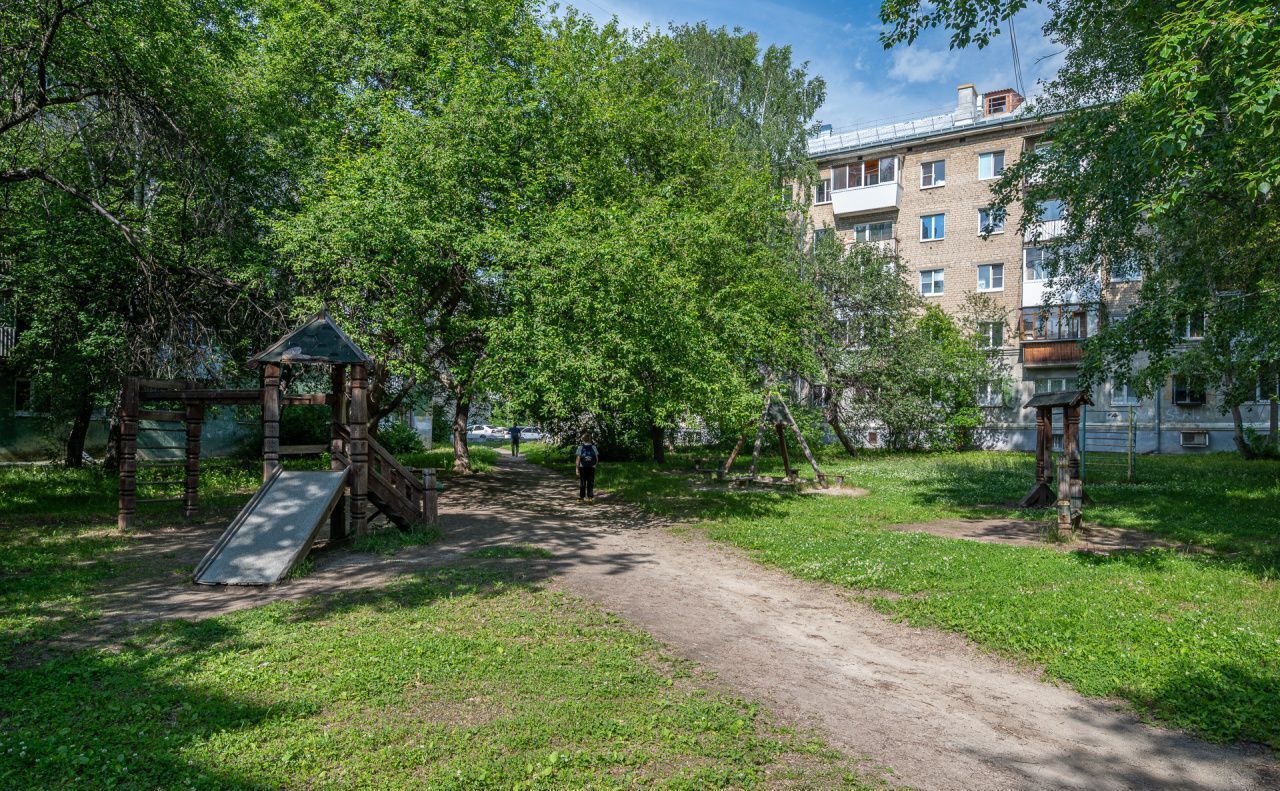 квартира г Екатеринбург р-н Кировский Уральская ул Комсомольская 6г фото 17