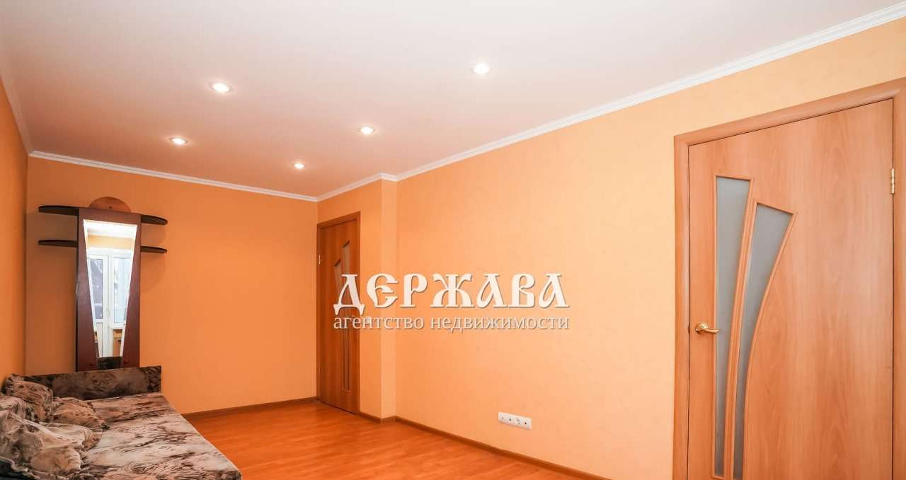 квартира г Старый Оскол ул Володарского 19а фото 4