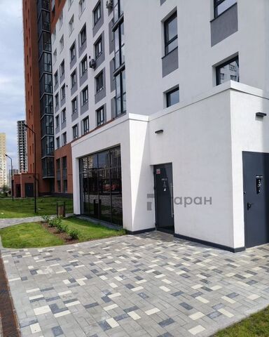 квартира р-н Калининский ул Университетская Набережная 113а фото