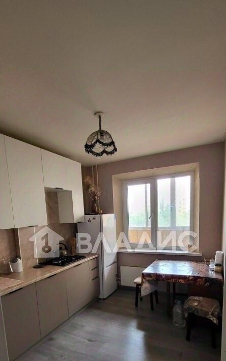 квартира г Волгоград р-н Дзержинский ул Шекснинская 40 фото 3