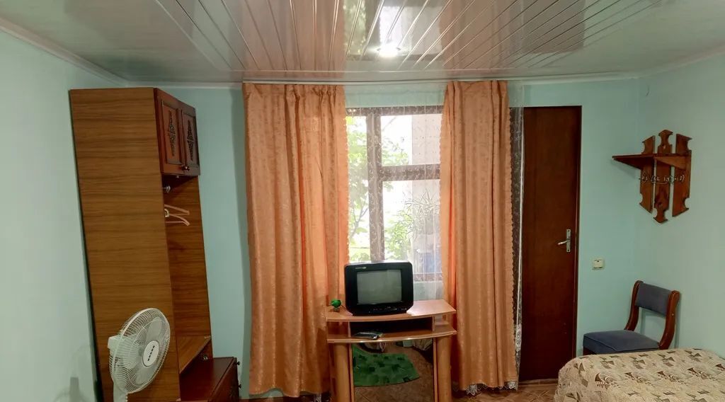 комната г Феодосия пгт Приморский ул Гайдара 19 фото 2