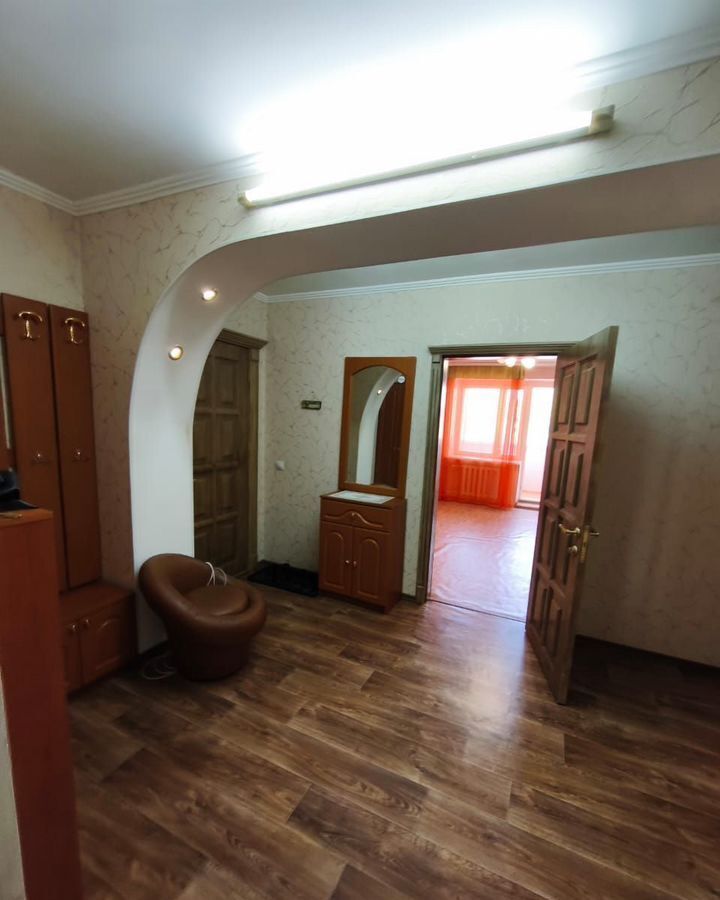 квартира г Ялуторовск ул Революции 131а фото 10