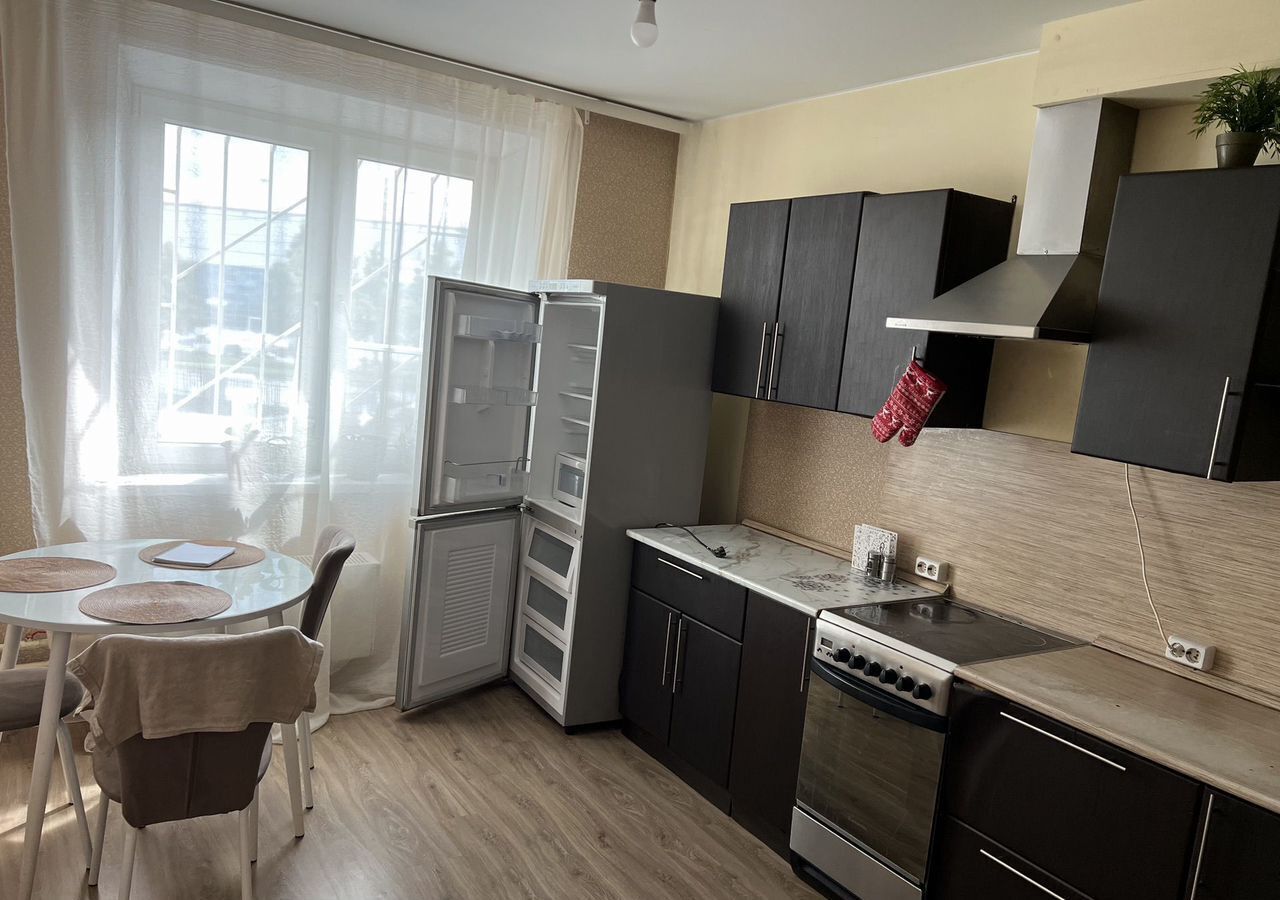 квартира г Челябинск р-н Калининский ул Салавата Юлаева 17г фото 2