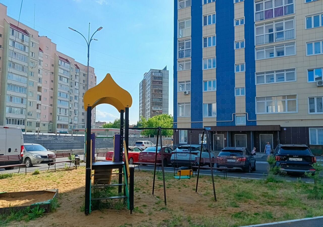 квартира г Орел р-н Железнодорожный пл Поликарпова 20 фото 4