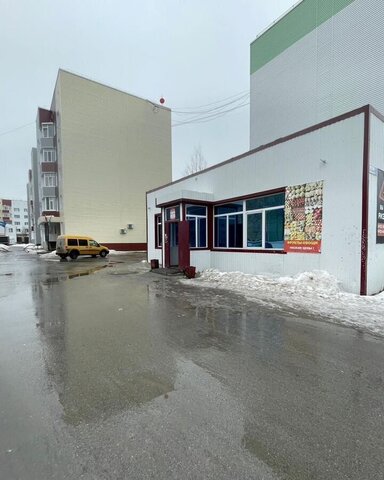 торговое помещение р-н Сургутский пгт Федоровский ул Ленина 27 Сургутский р-н, Тюменская обл. фото