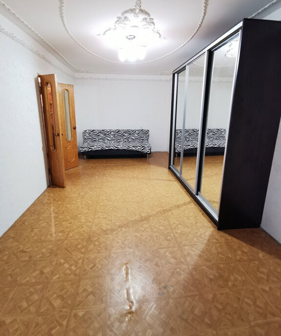 квартира г Саратов улица имени В. Г. Рахова, 91/101 фото 2