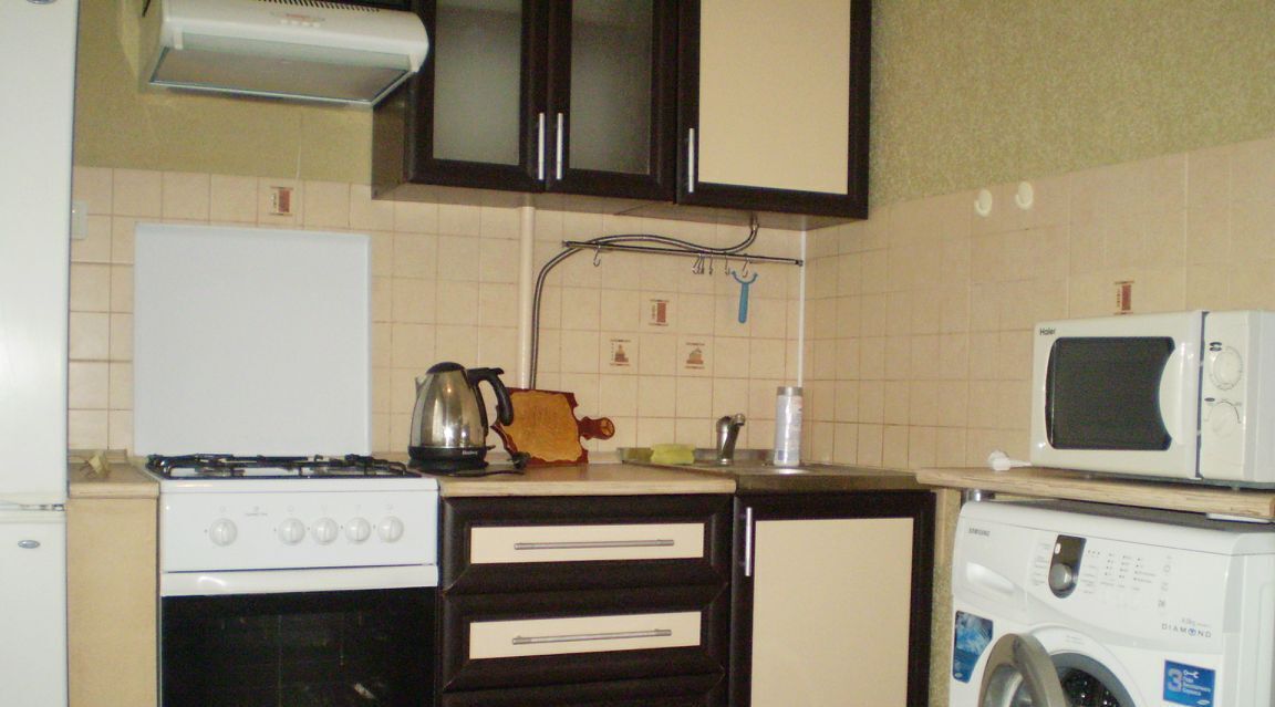 квартира г Брянск р-н Советский ул Авиационная 25 фото 1