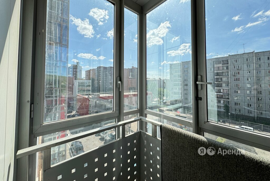 квартира г Красноярск р-н Центральный ул Республики 37а ЖК «У реки» фото 9