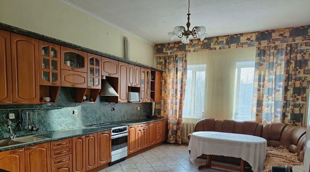 дом г Омск р-н Кировский ул Суворова 86/2 фото 3