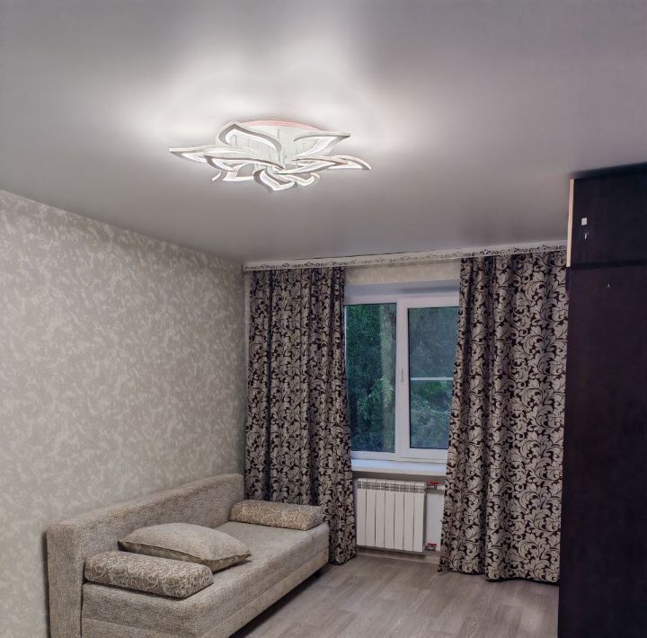 квартира г Волгоград р-н Кировский ул им. Кирова 140б фото 1