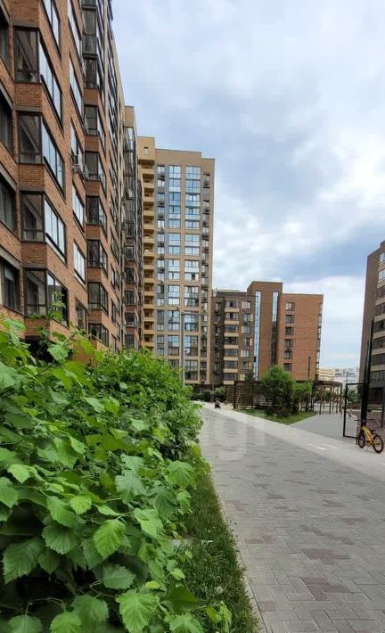 квартира г Тюмень р-н Калининский ул Фармана Салманова 12 фото 30