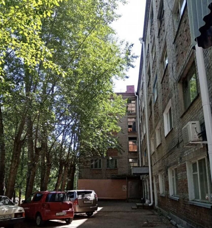 комната г Омск п Чкаловский пр-кт Космический 22 р-н Октябрьский фото 1