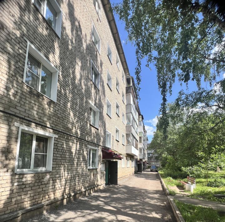квартира г Киров р-н Нововятский ул Тренера Пушкарева 12 фото 12