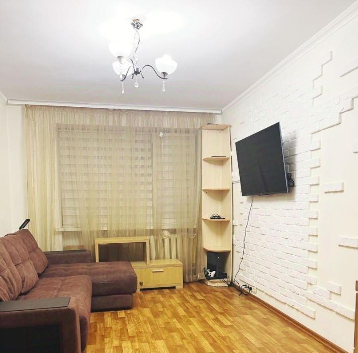 квартира г Симферополь р-н Центральный ул. Дмитрия Ульянова, 20 фото 1