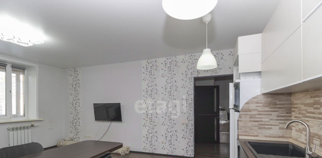 квартира г Омск р-н Кировский ул Звездная 8к/1 фото 14