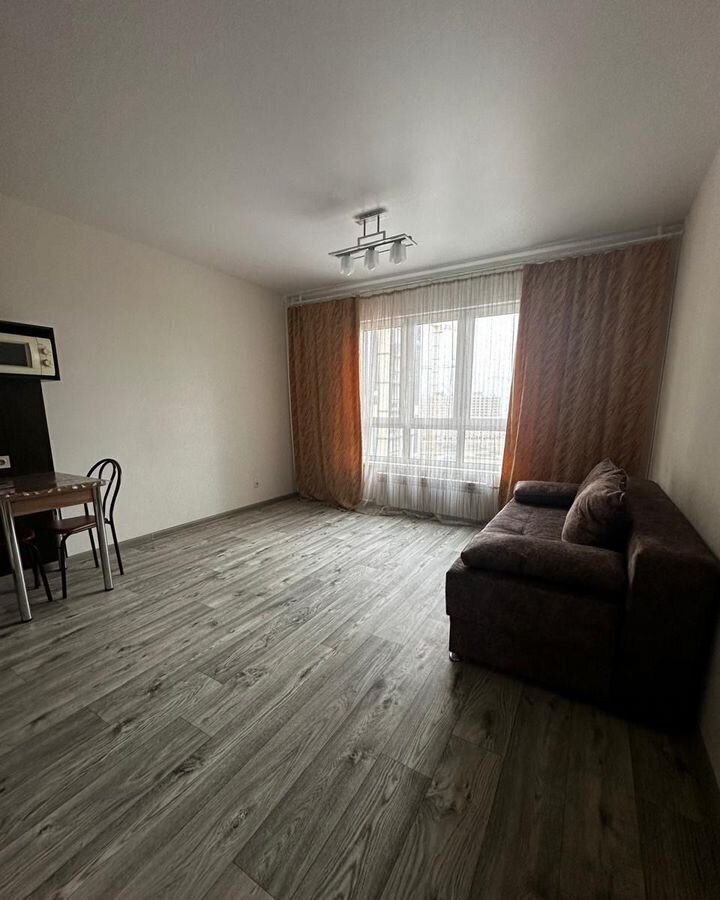 квартира г Кемерово р-н Ленинский б-р Строителей 60к/2 фото 2