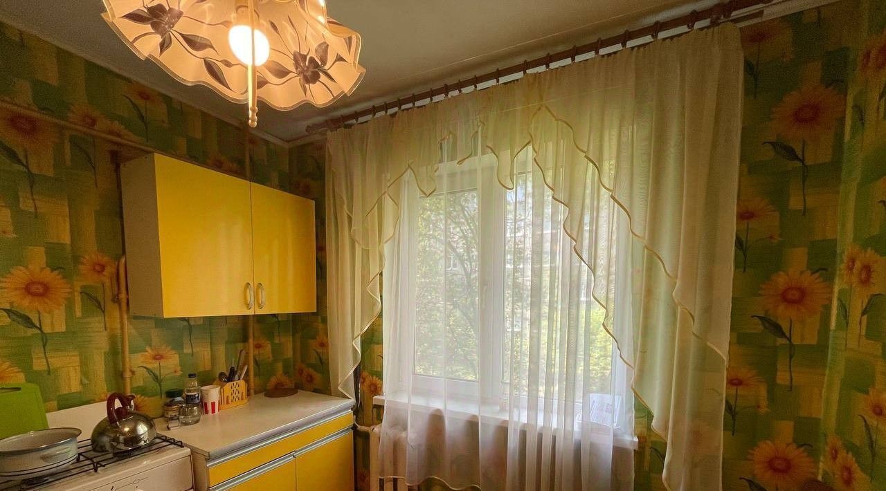 квартира г Ревда ул Российская 18 фото 2