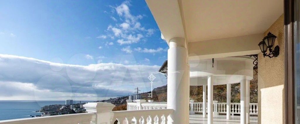 дом г Ялта пгт Санаторное ул Гагарина 3 фото 19