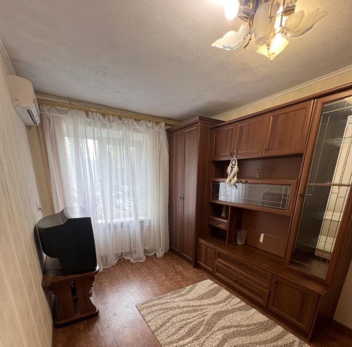 комната г Таганрог ул Толбухина 1/2 фото 1