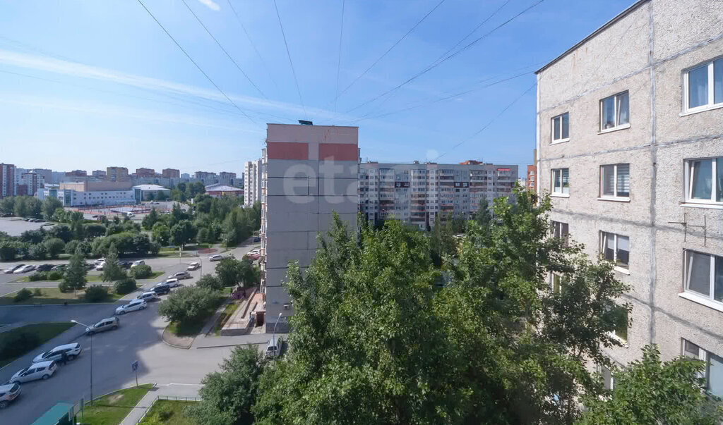 квартира г Тюмень ул Валерии Гнаровской 10 6-й микрорайон фото 6