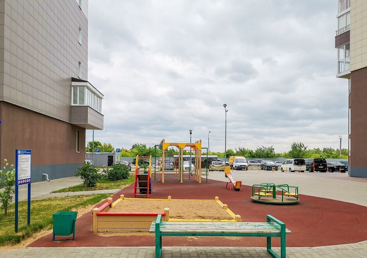 квартира г Омск р-н Кировский ул Конева 8 фото 25