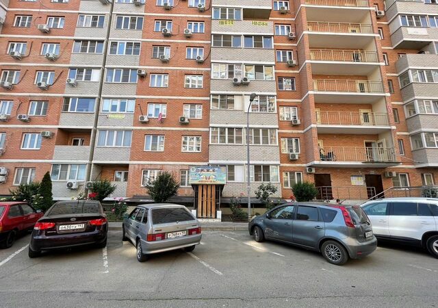 р-н Прикубанский мкр им Петра Метальникова ул им. Петра Метальникова 7 фото