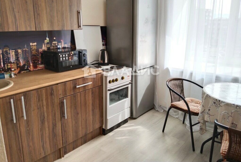 квартира г Тобольск мкр 4 35б фото 8