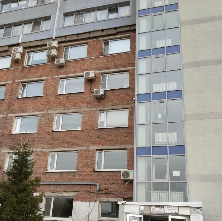 офис г Омск р-н Центральный ул Булатова 100 фото 2