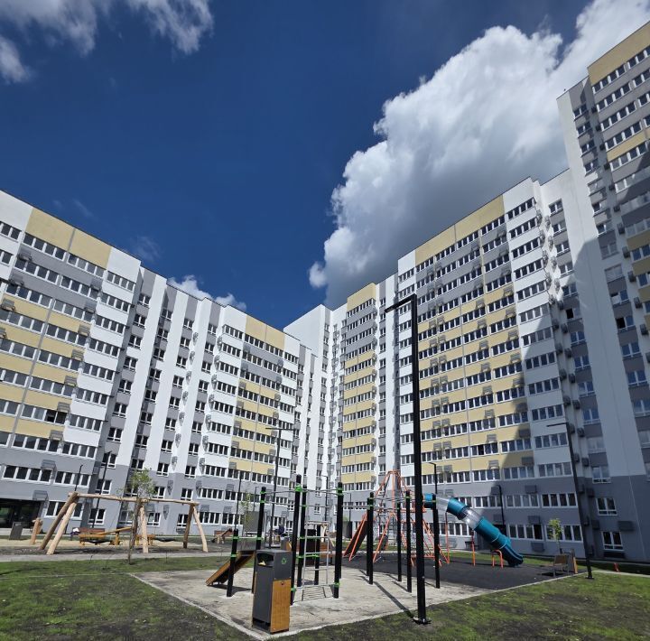 квартира г Ульяновск р-н Ленинский ул Ульяны Громовой 8б фото 1