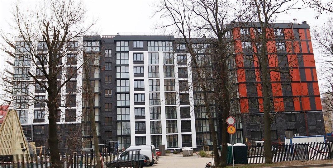 квартира г Калининград р-н Ленинградский ул Земельная 30 фото 1