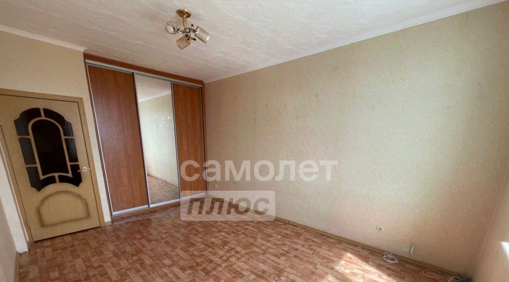квартира г Омск р-н Кировский пр-кт Комарова 15к/3 фото 4