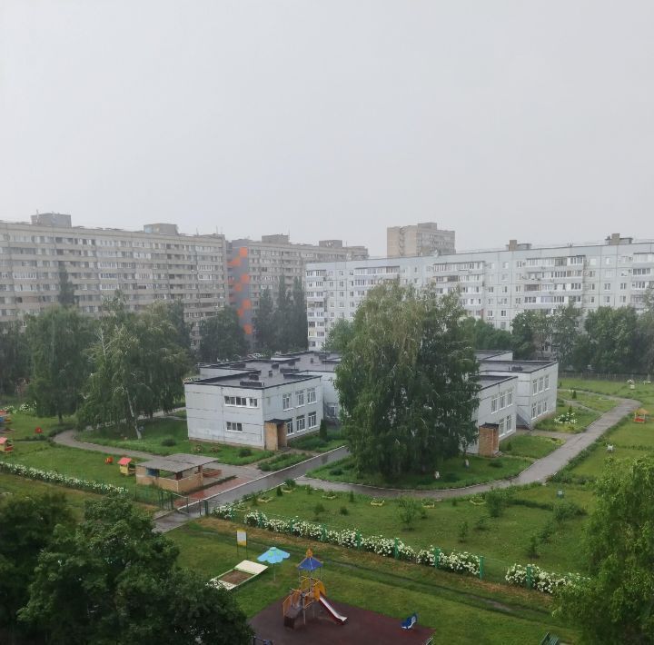 квартира г Тольятти р-н Автозаводский 12 квартал ул Свердлова 8 фото 1