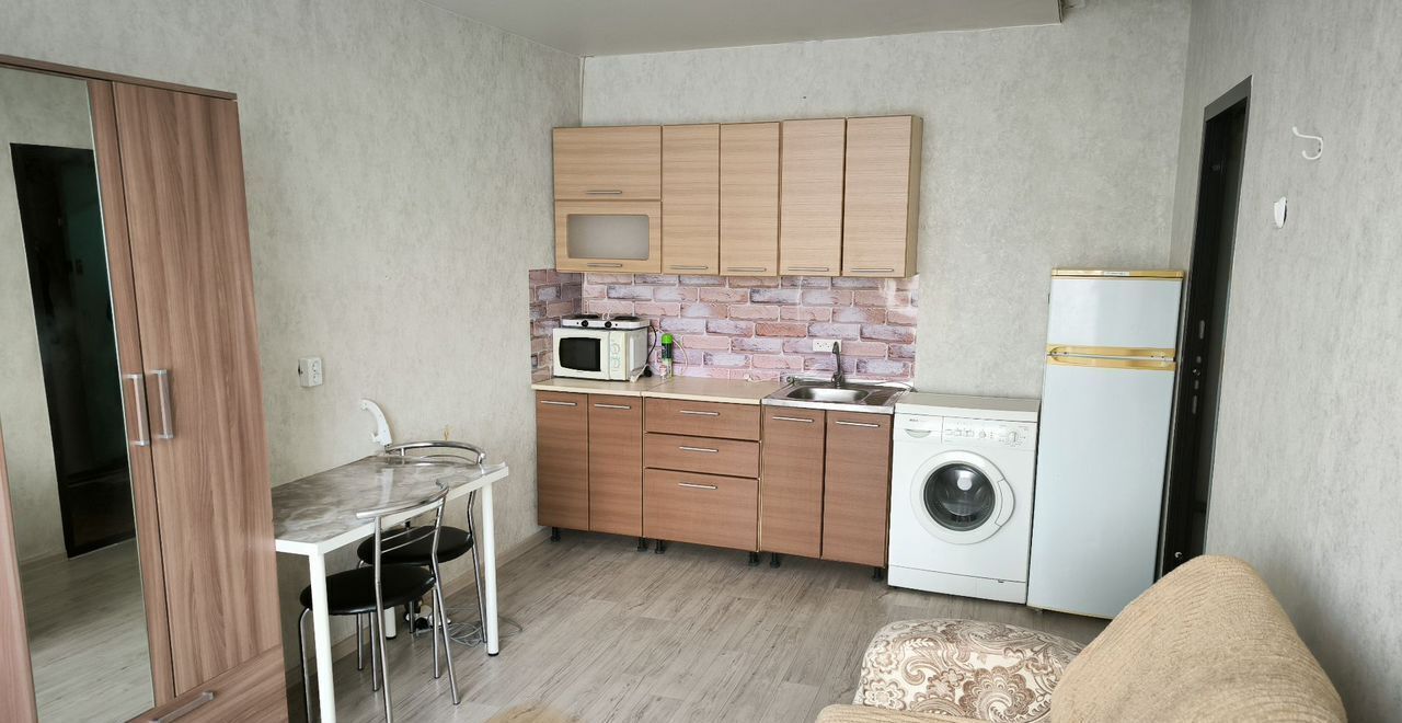комната г Омск р-н Кировский ул Суровцева 104 фото 3