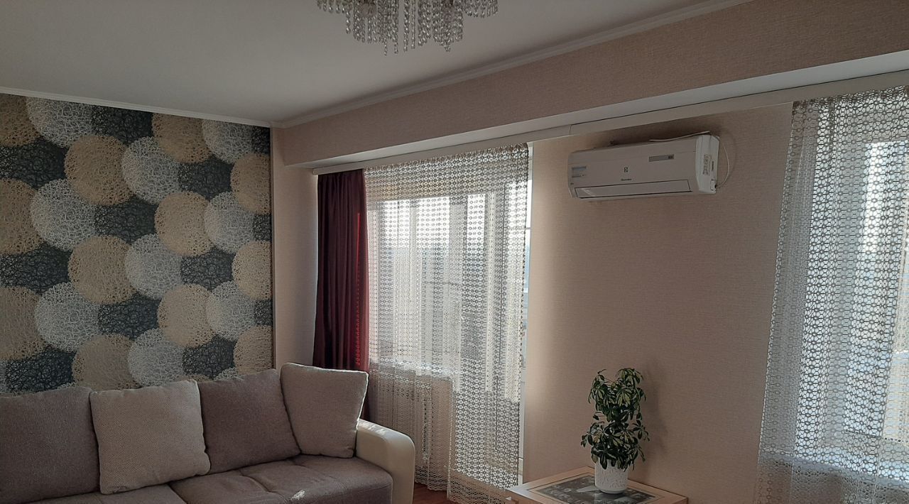 квартира г Новокузнецк р-н Центральный ул Кирова 52 фото 3
