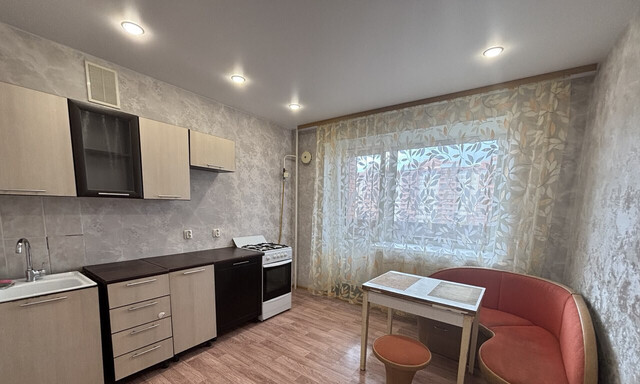 пр-кт Шекснинский 25 Череповец, м-н, Зашекснинский фото
