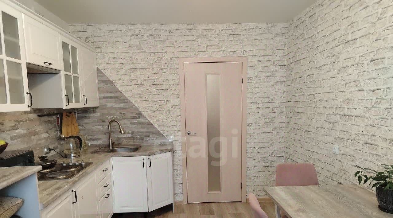 квартира г Череповец р-н Зашекснинский пр-кт Октябрьский 92а фото 4