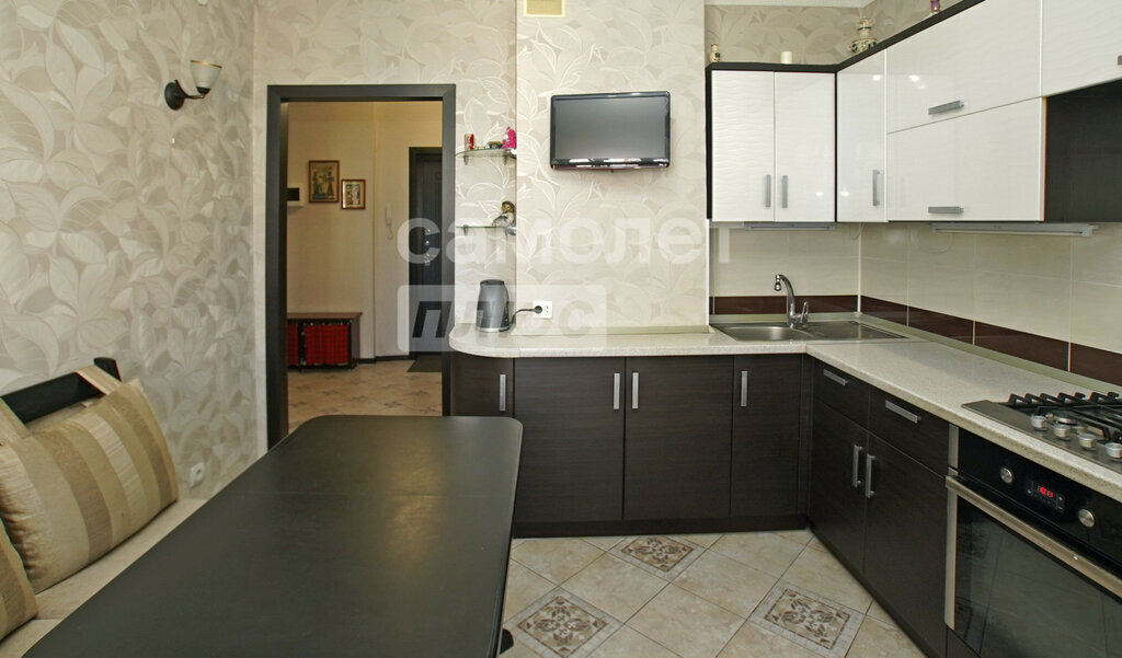 квартира г Омск ул Завертяева 13 фото 2