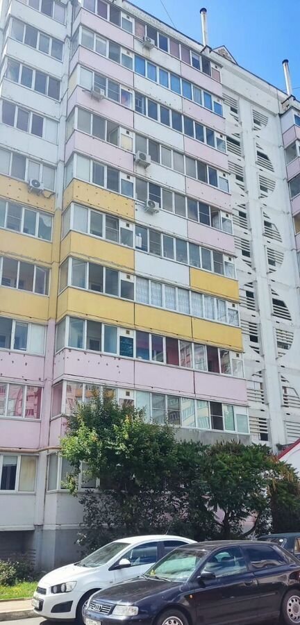 квартира г Белгород Западный ул Есенина 46 фото 1
