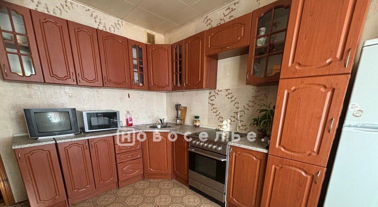квартира г Рязань р-н Московский ул Бирюзова 25 фото 1