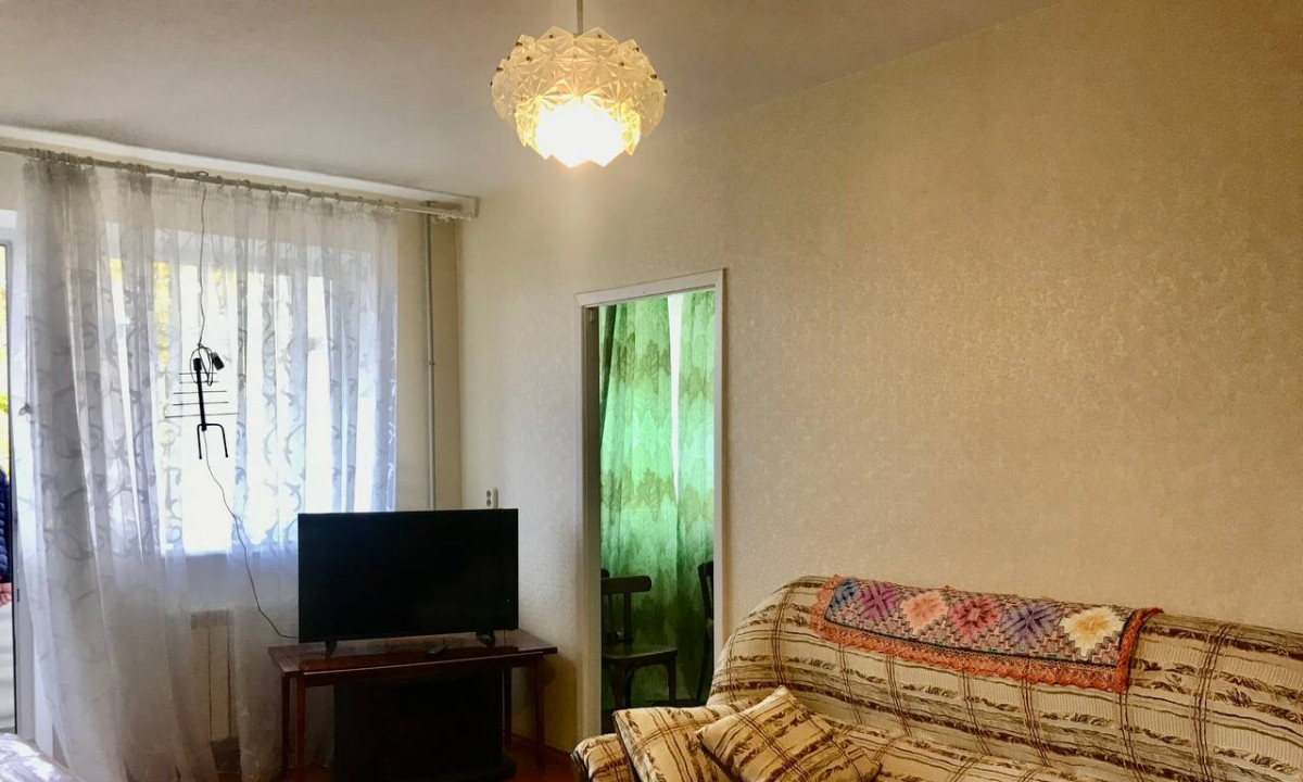 квартира г Волгоград р-н Красноармейский ул Зерноградская 10 фото 2