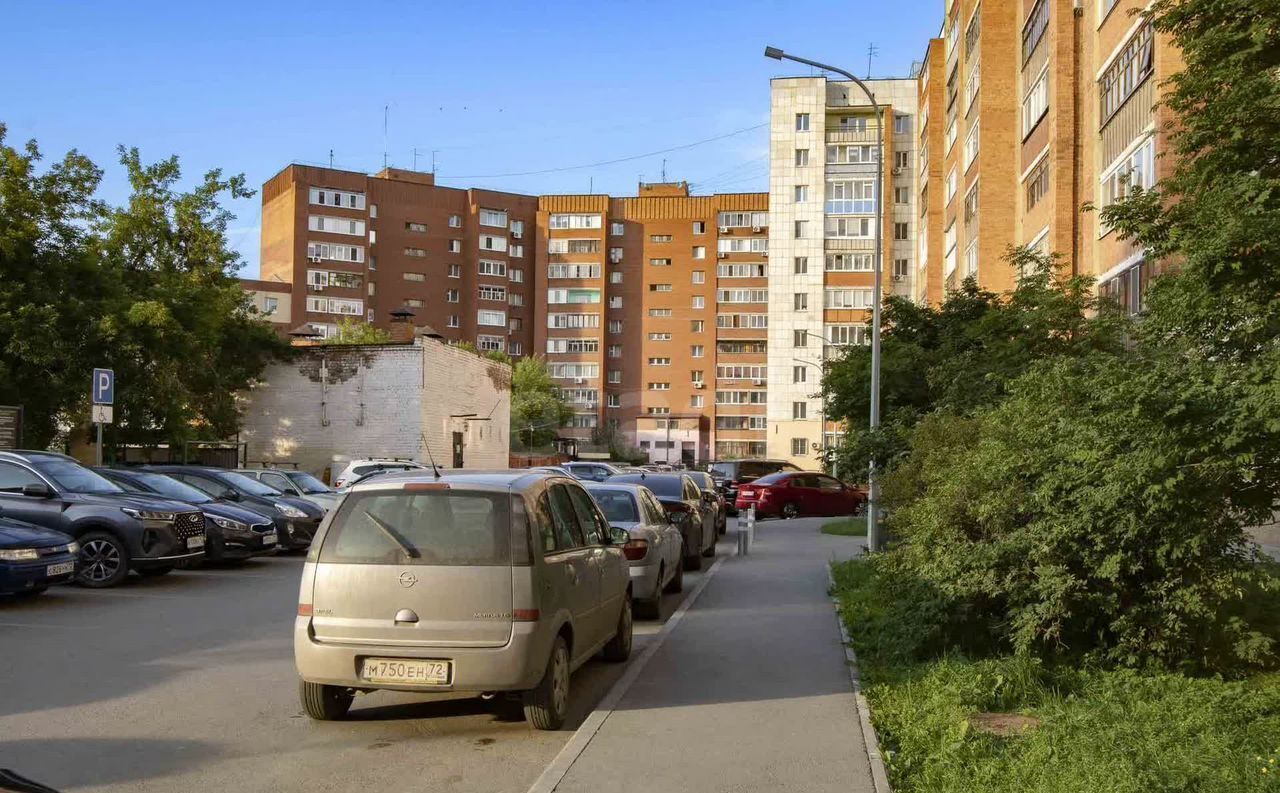 квартира г Тюмень р-н Центральный ул Елизарова 8 фото 17