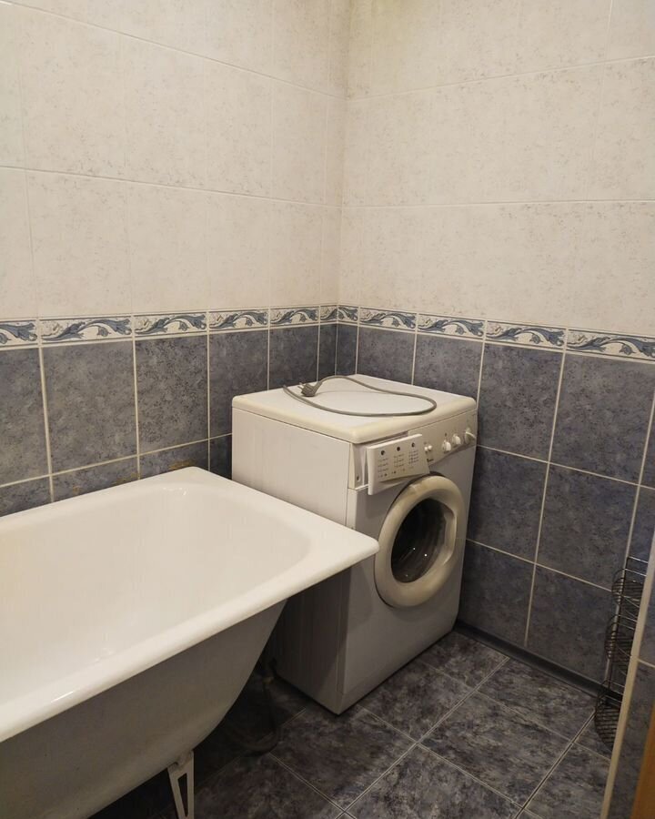 квартира г Новокузнецк р-н Центральный ул Кирова 37а фото 4