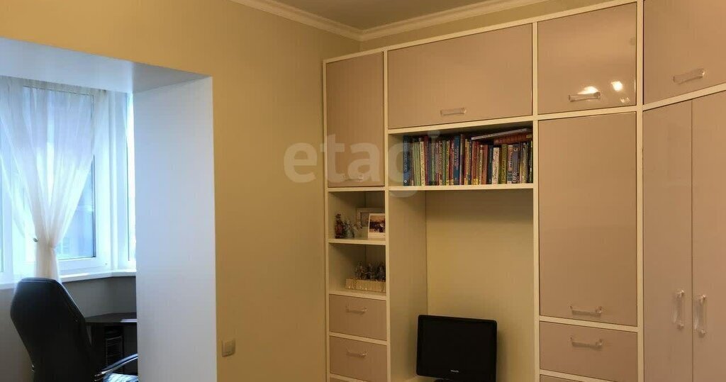 квартира г Энгельс наб им генерал-лейтенанта Рудченко М.М. 13 фото 3
